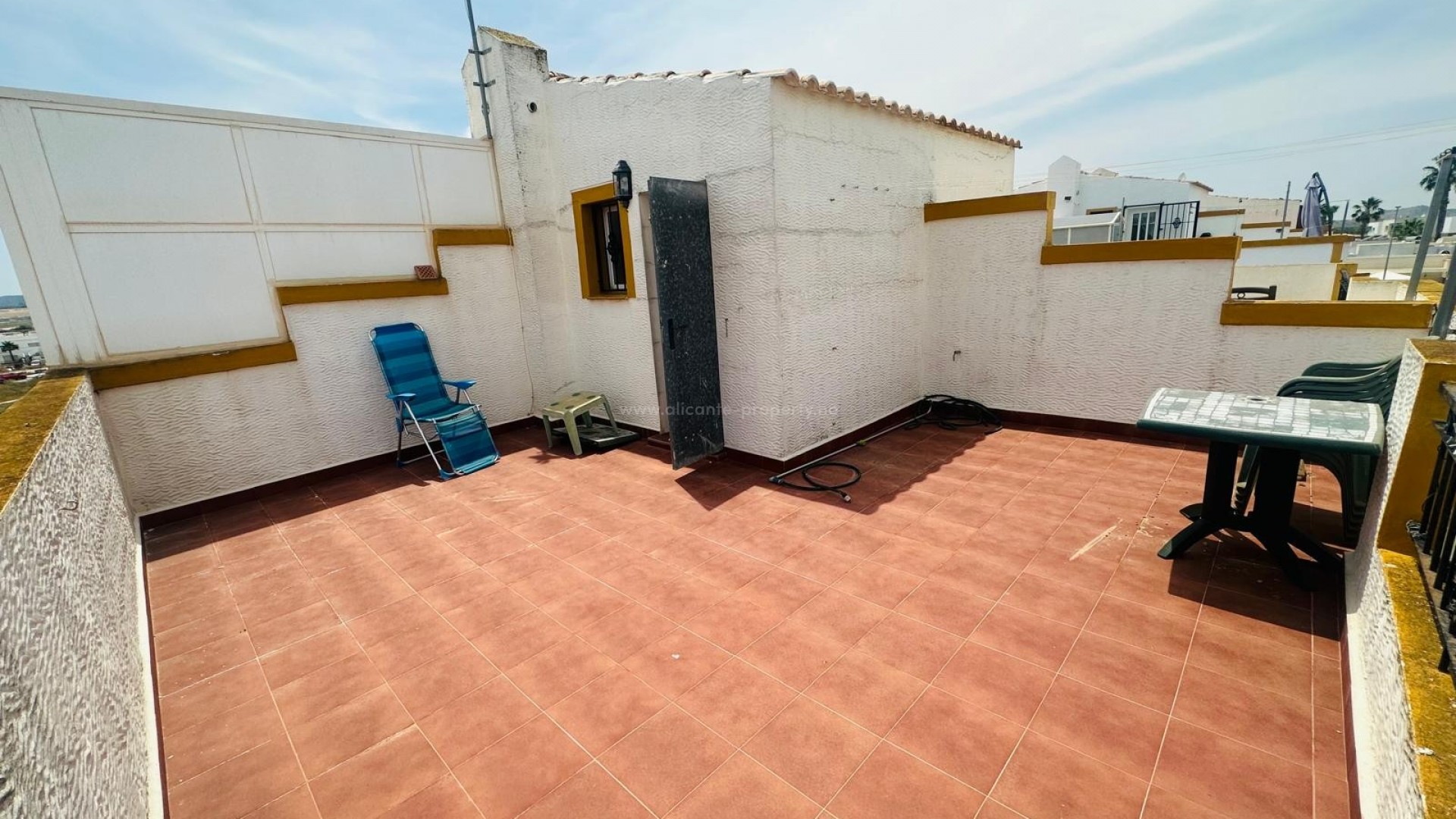 Bungalow in Entre Naranjos