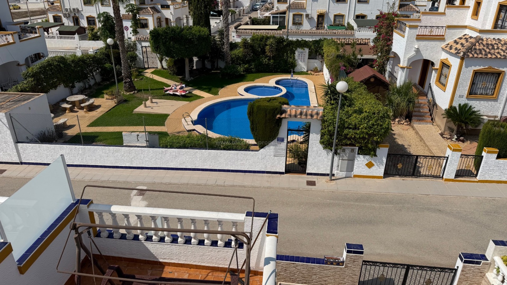 Bungalow in Entre Naranjos