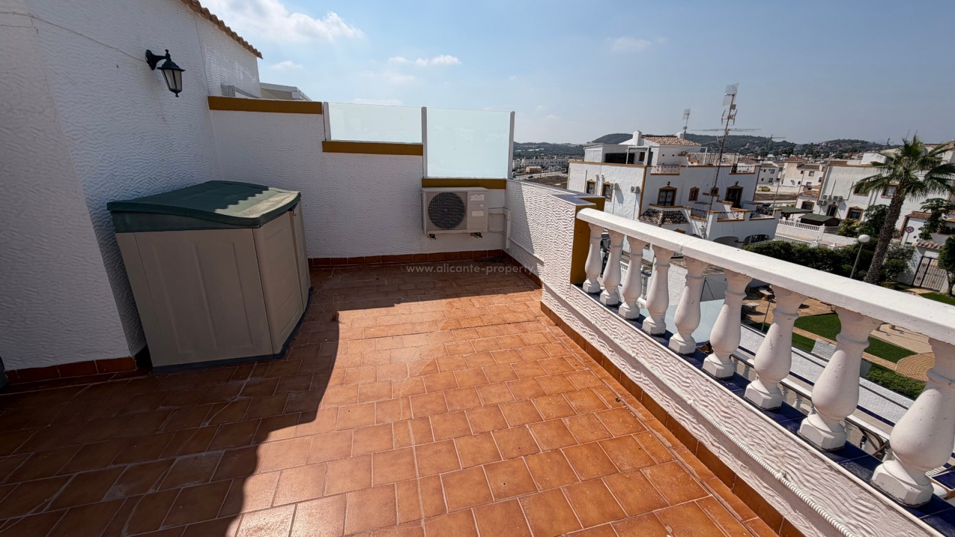 Bungalow in Entre Naranjos