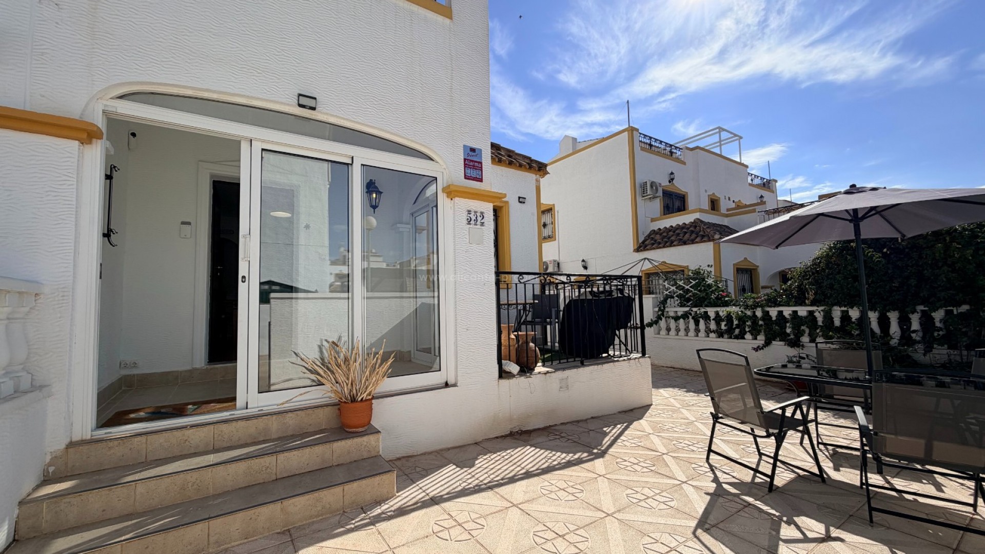 Bungalow in Entre Naranjos