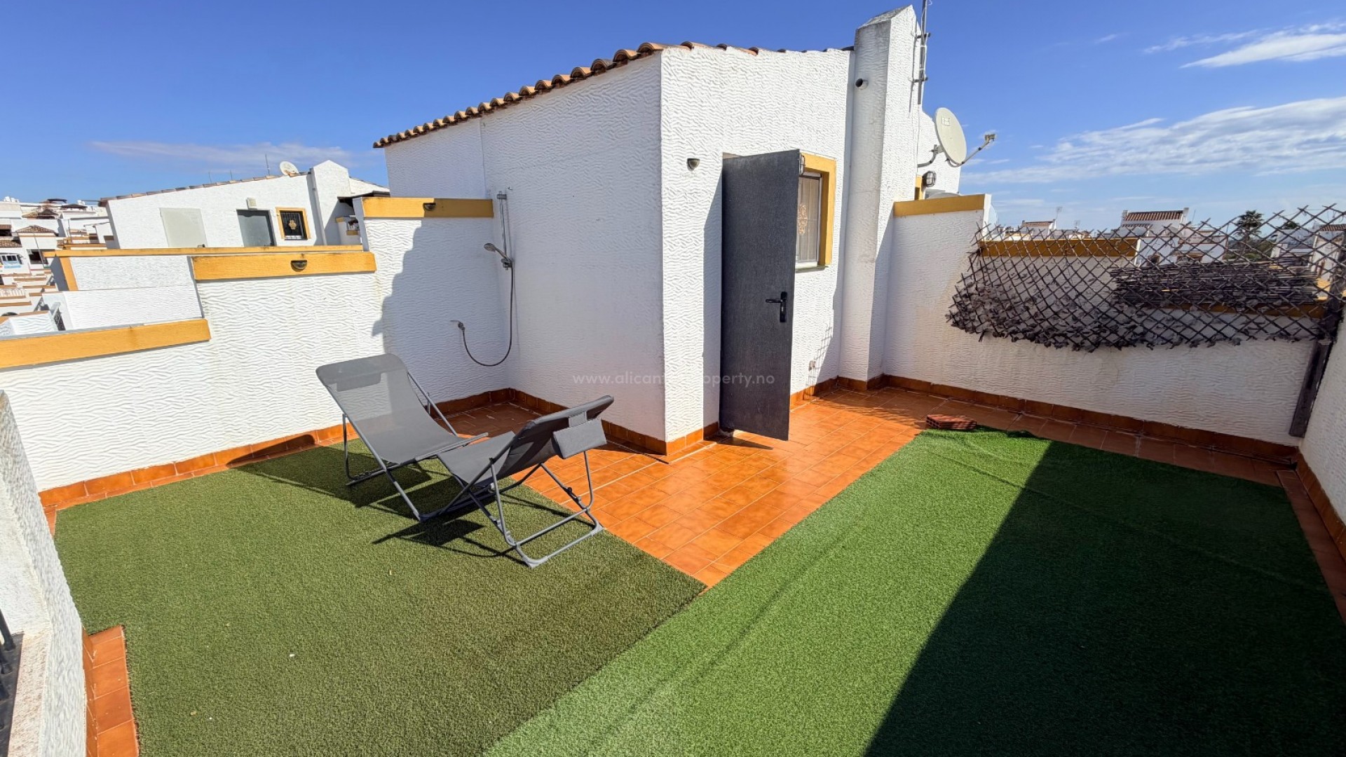 Bungalow in Entre Naranjos