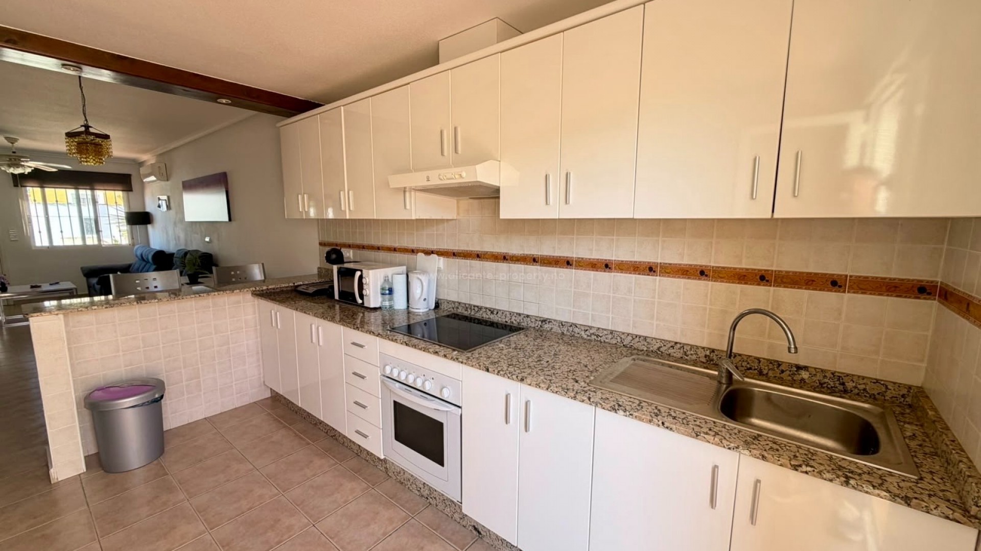 Bungalow in Entre Naranjos