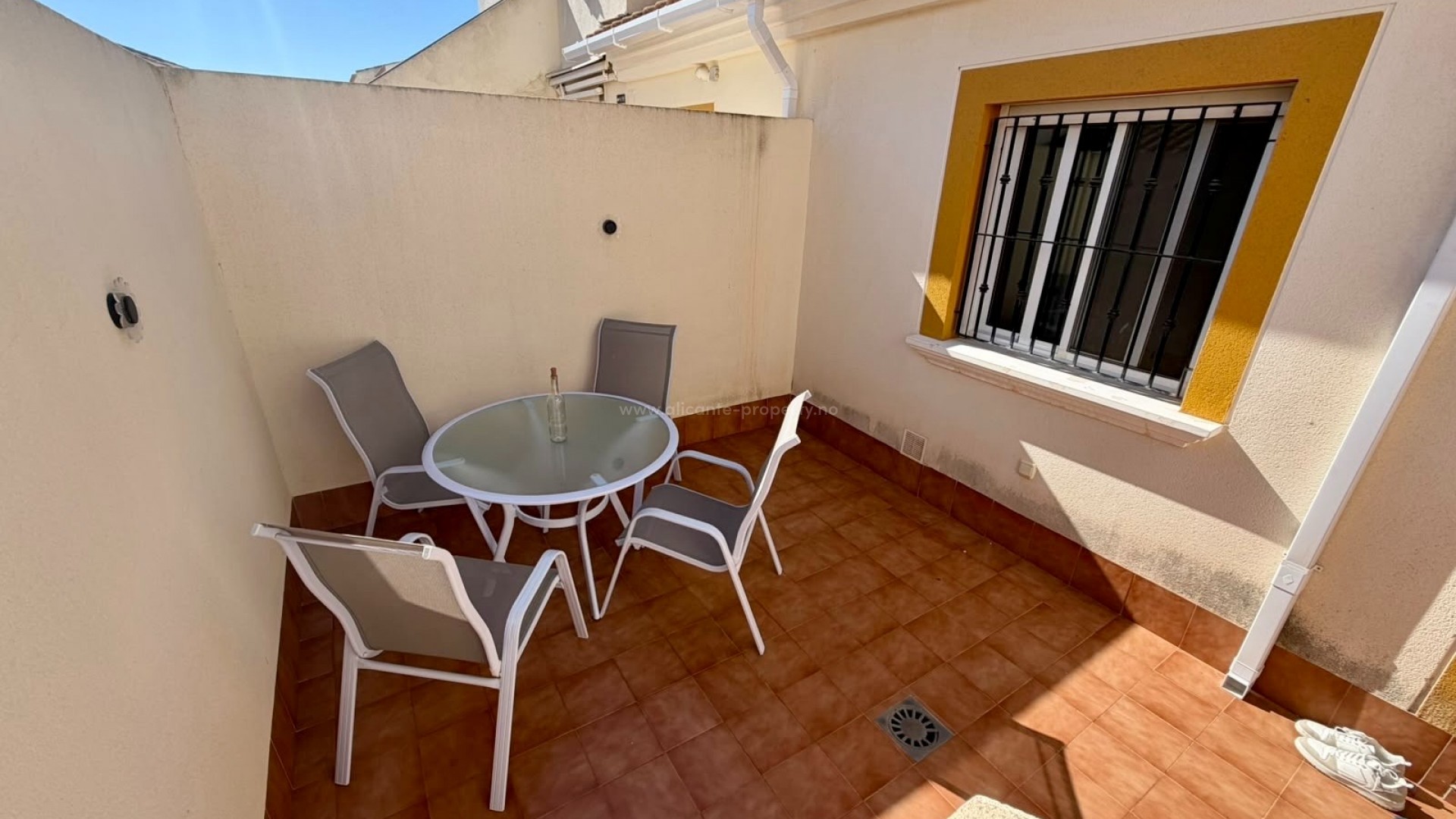 Bungalow in Entre Naranjos