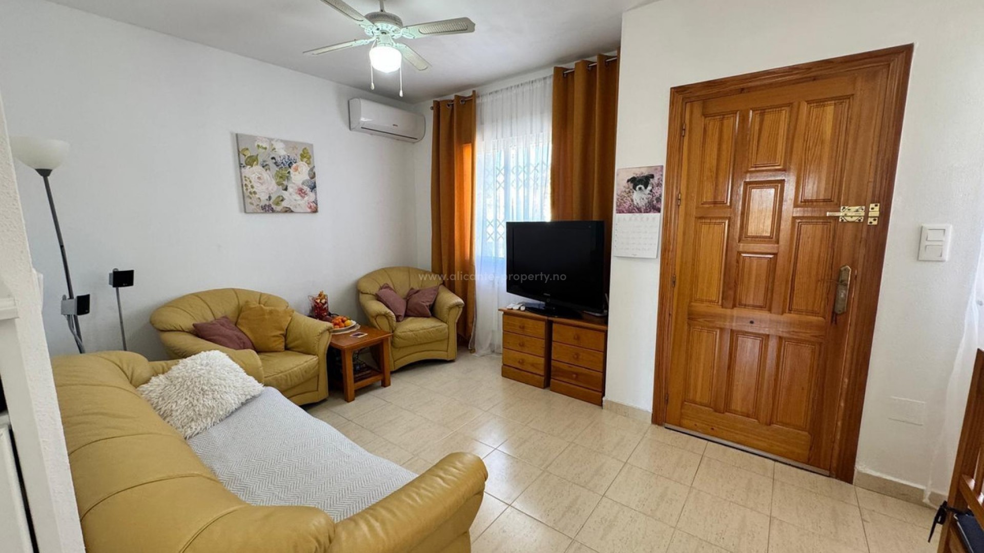 Bungalow in Las Filipinas