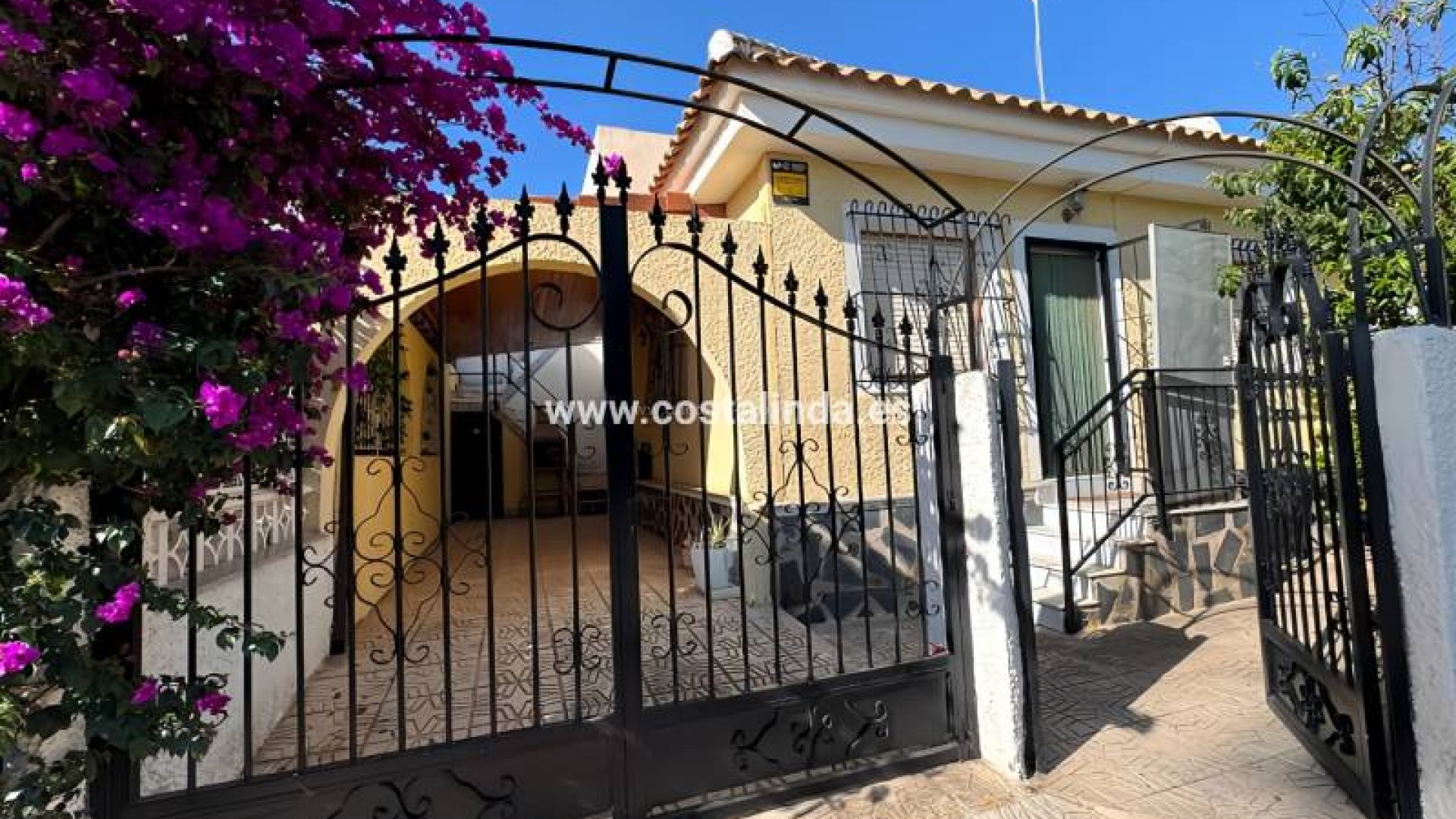 Bungalow in Los Alcazares