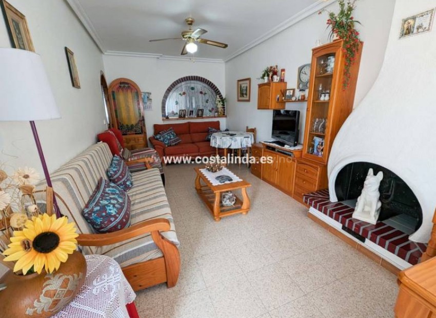 Bungalow in Los Alcazares