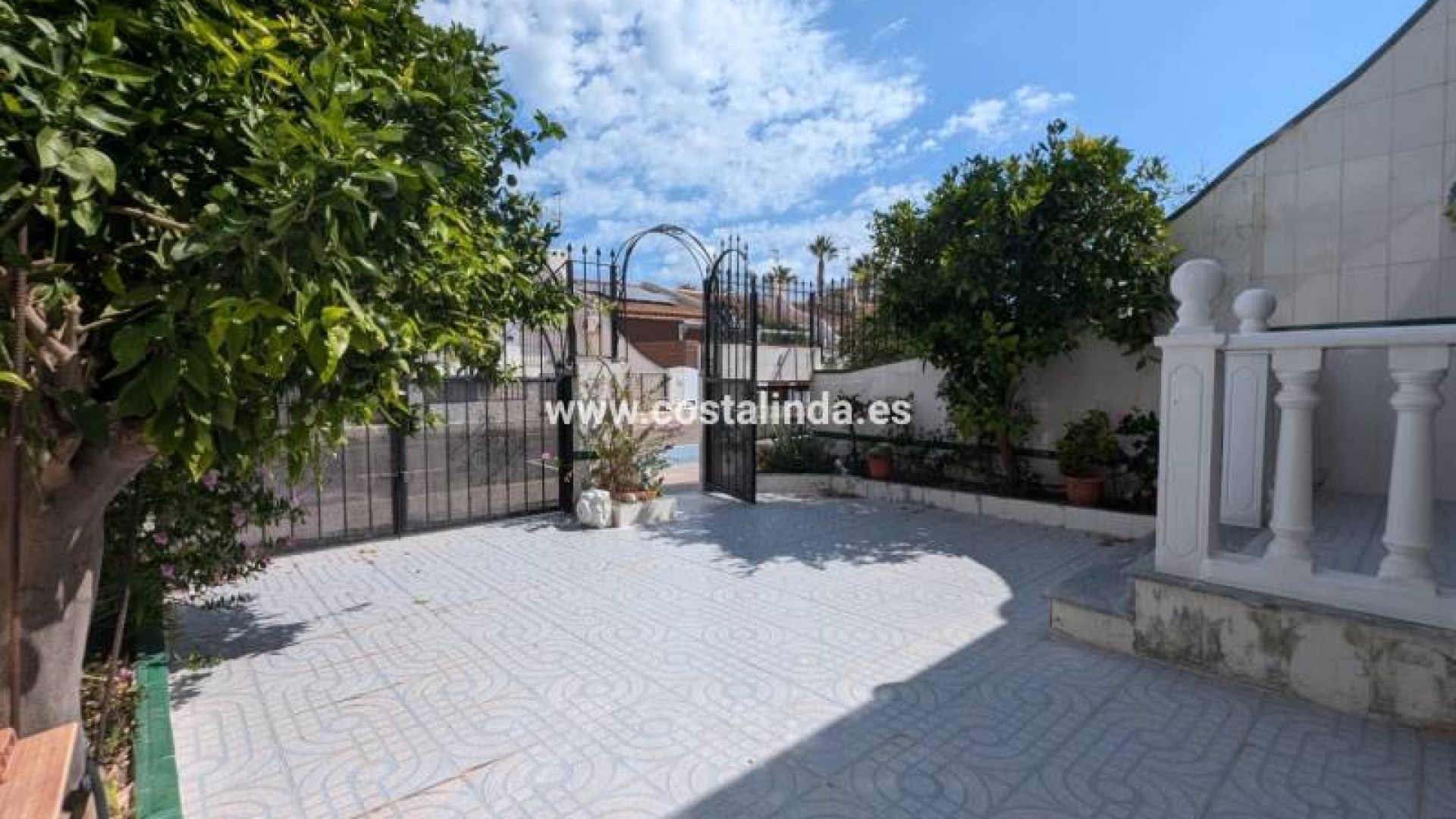 Bungalow in Los Alcazares