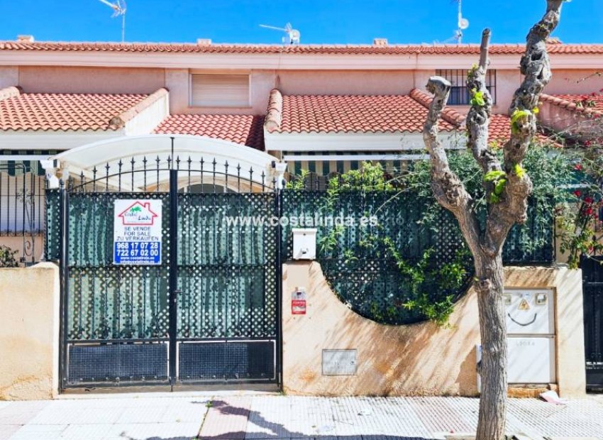 Bungalow in Los Alcazares