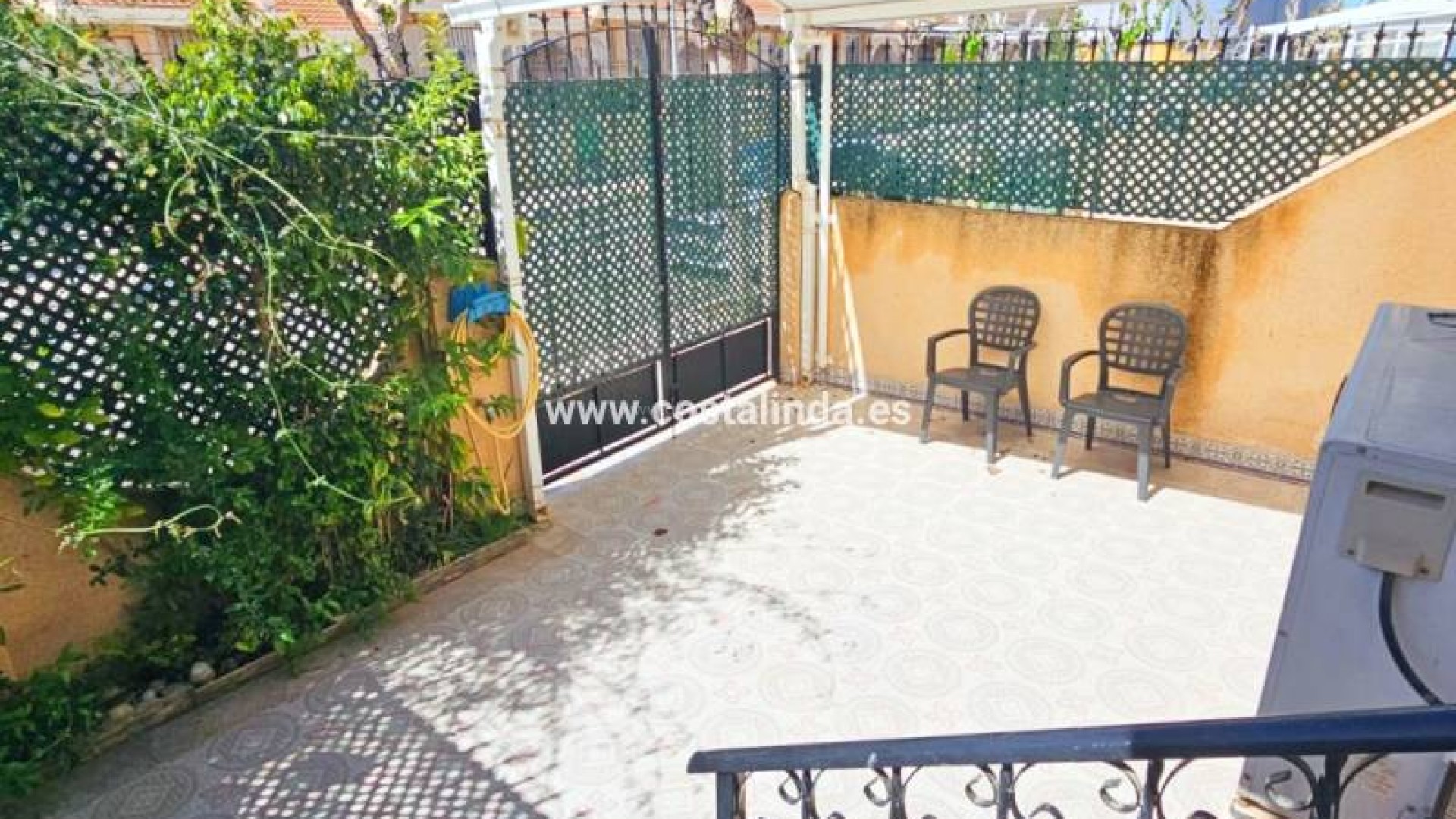 Bungalow in Los Alcazares