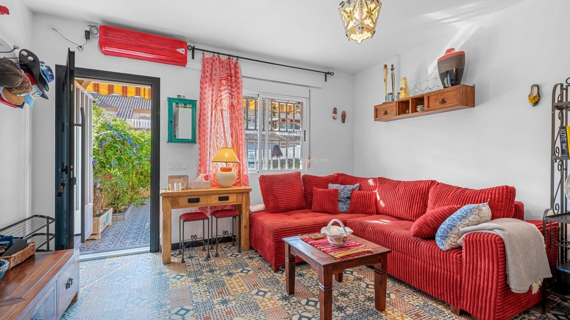 Bungalow in Los Alcazares