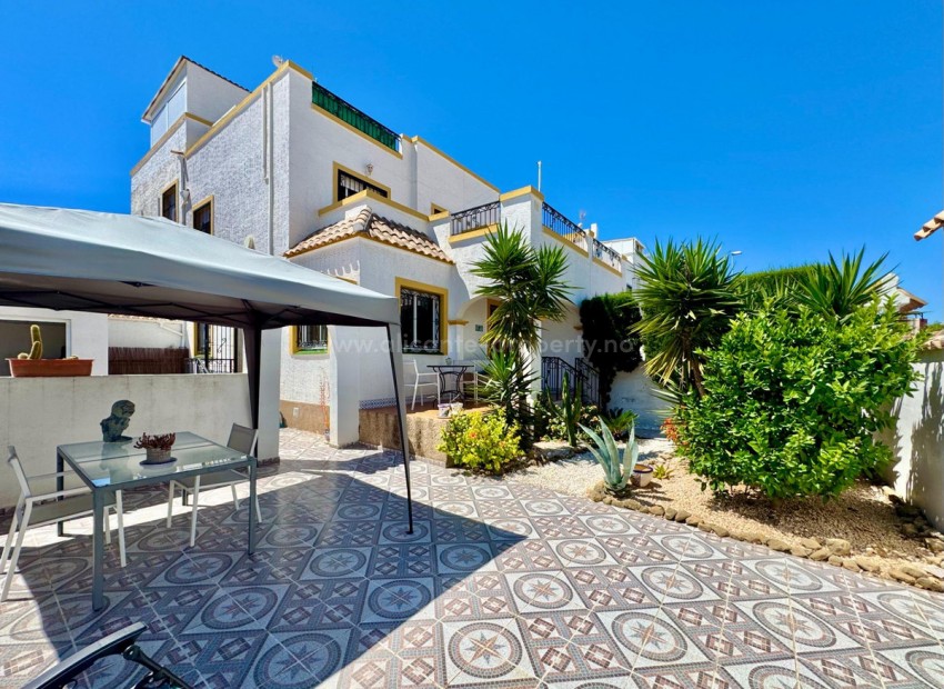 Bungalow in Los Altos