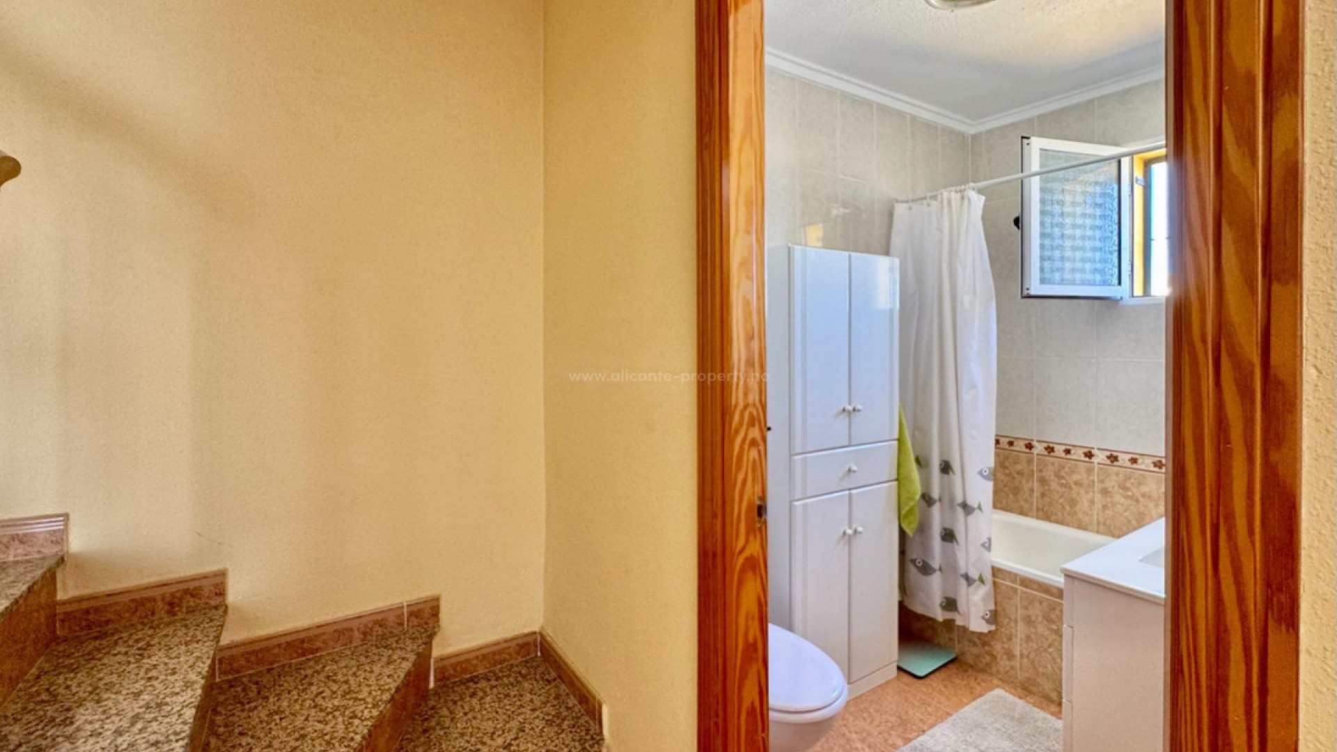 Bungalow in Los Altos