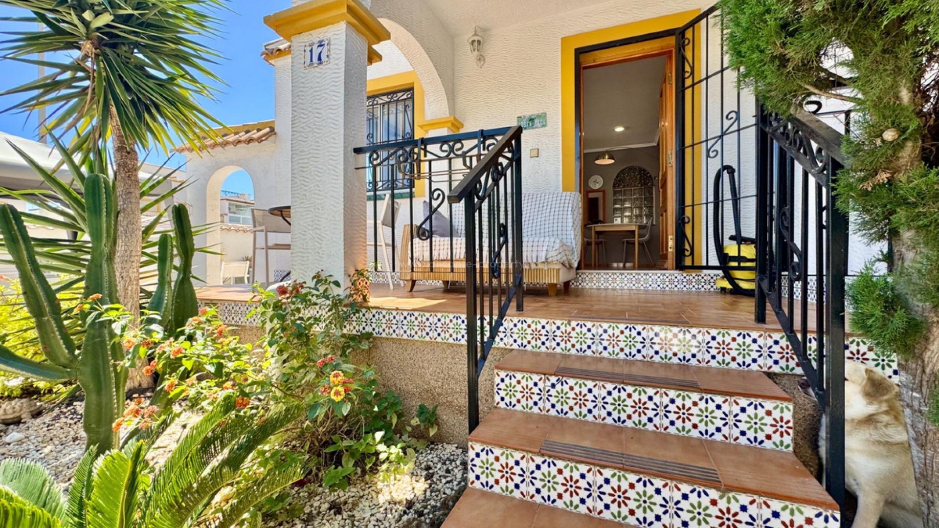 Bungalow in Los Altos