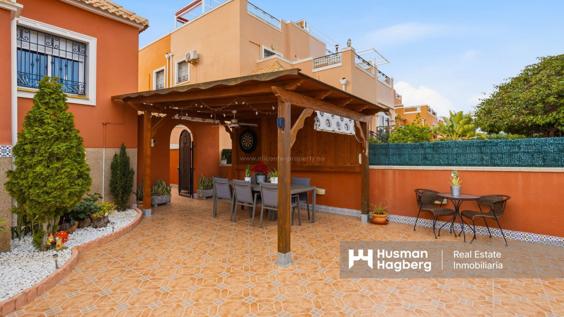 Bungalow in Los Montesinos Centro