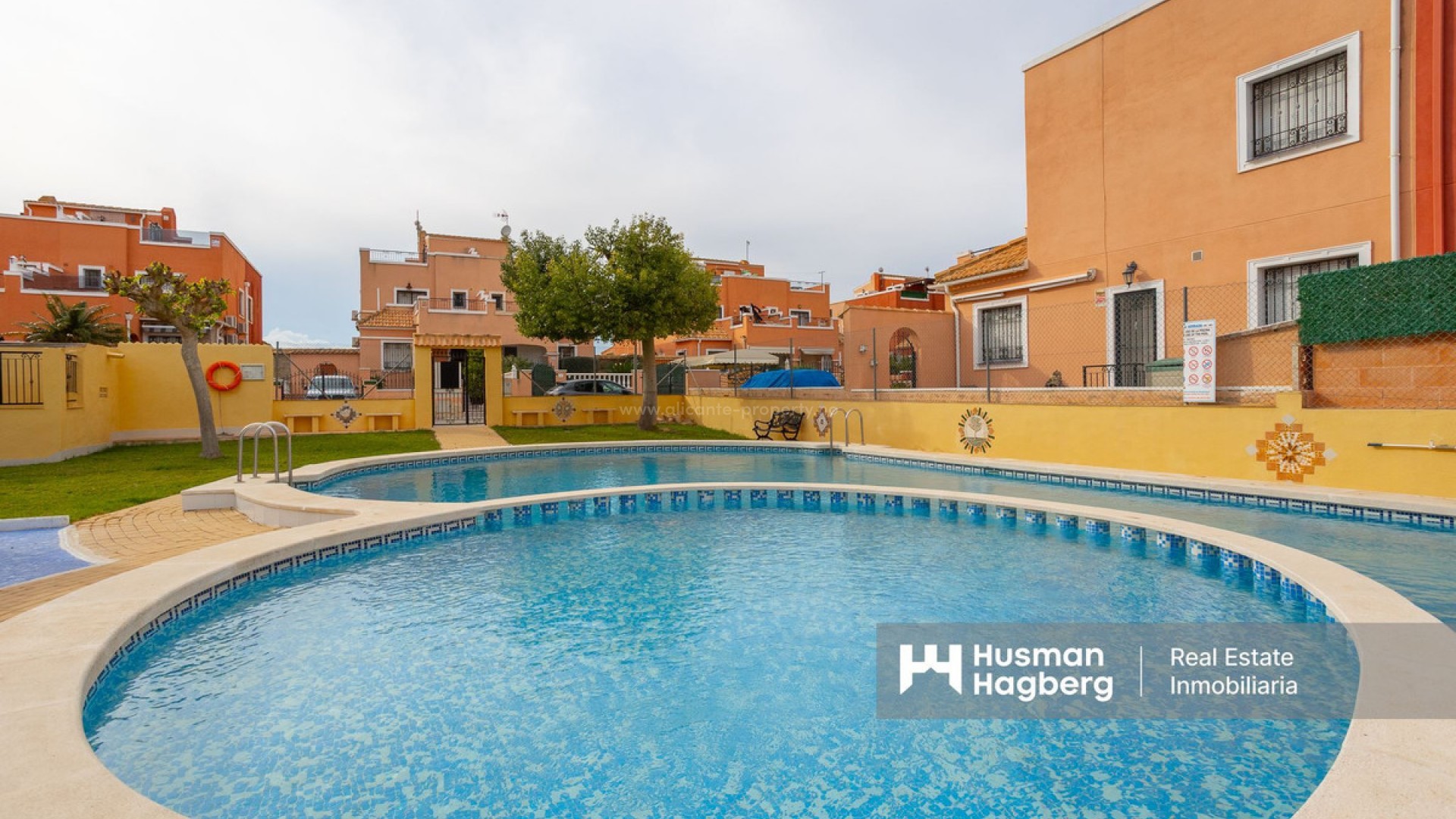 Bungalow in Los Montesinos Centro
