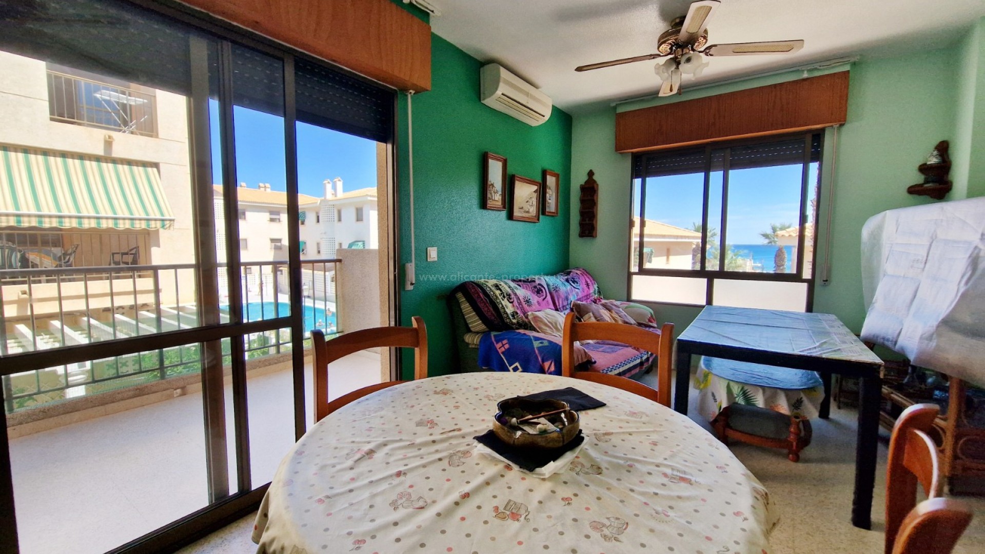 Bungalow in Mercadona Area