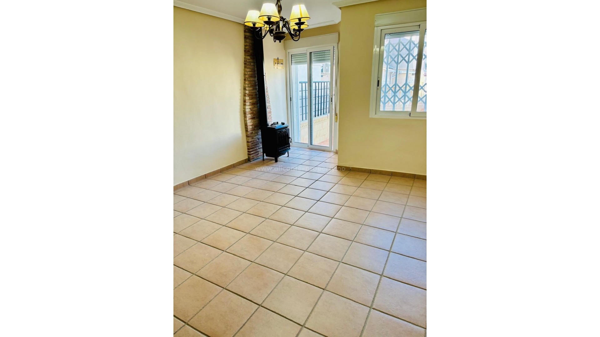 Bungalow in Mil Palmeras