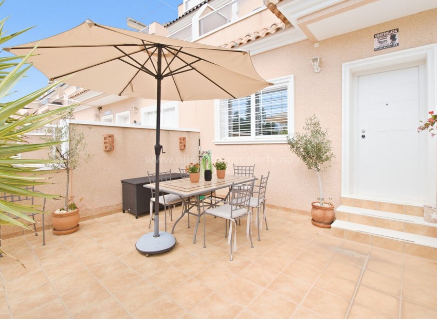 Bungalow in Punta Prima