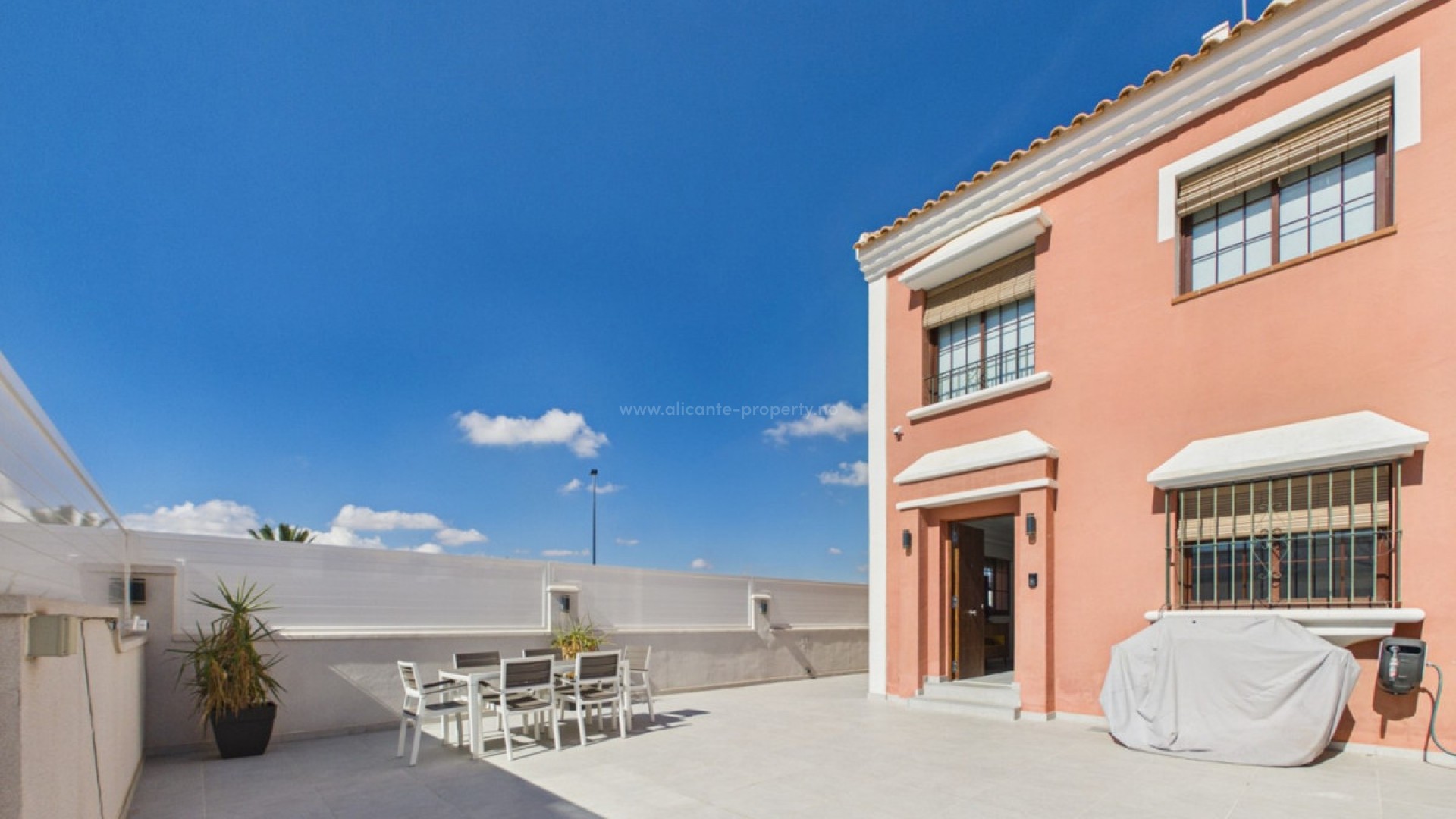 Bungalow in Roda