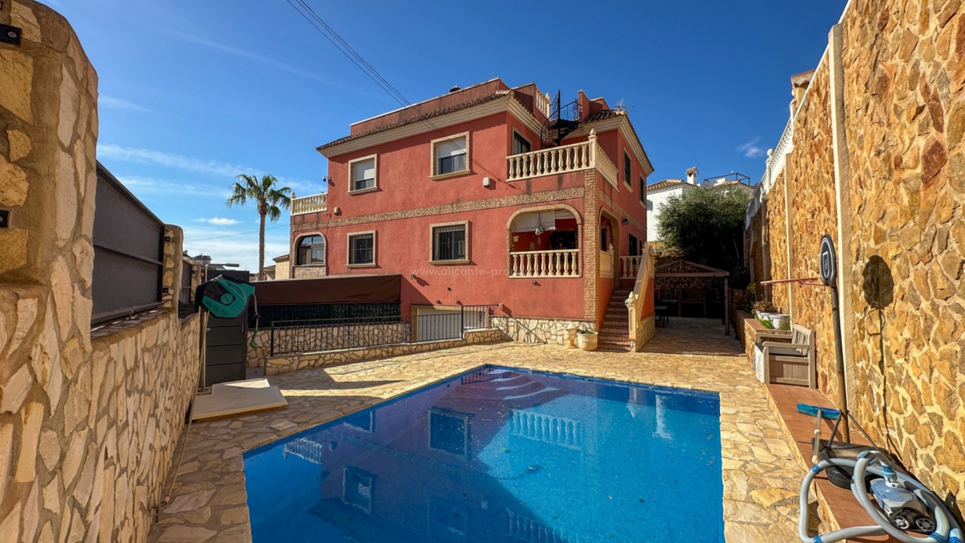 Bungalow in San Miguel de Salinas Centro