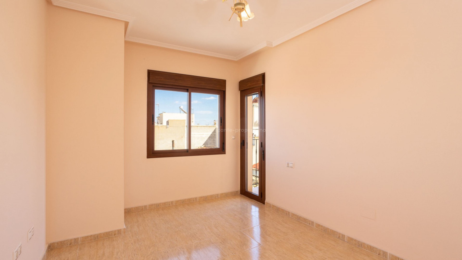 Bungalow in San Miguel de Salinas Centro