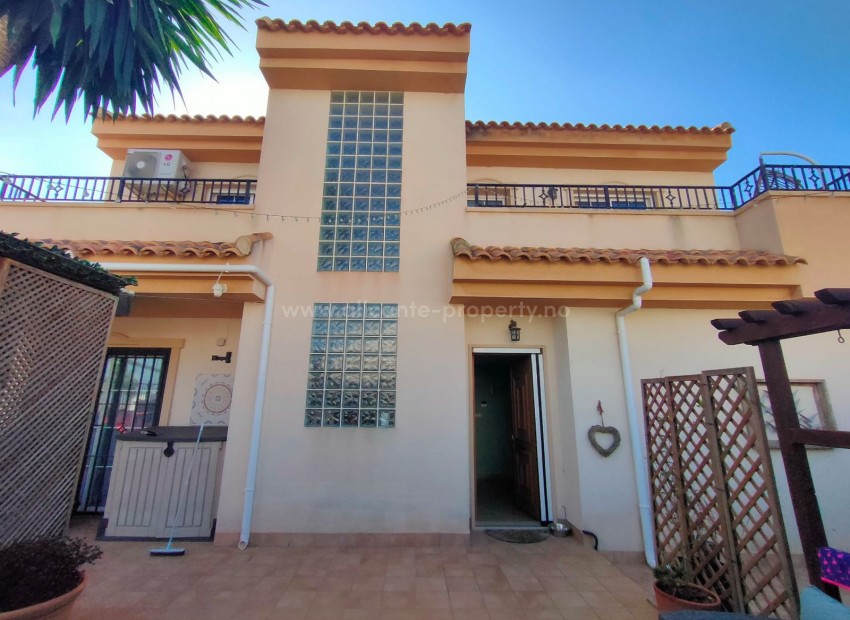 Bungalow in San Miguel de Salinas