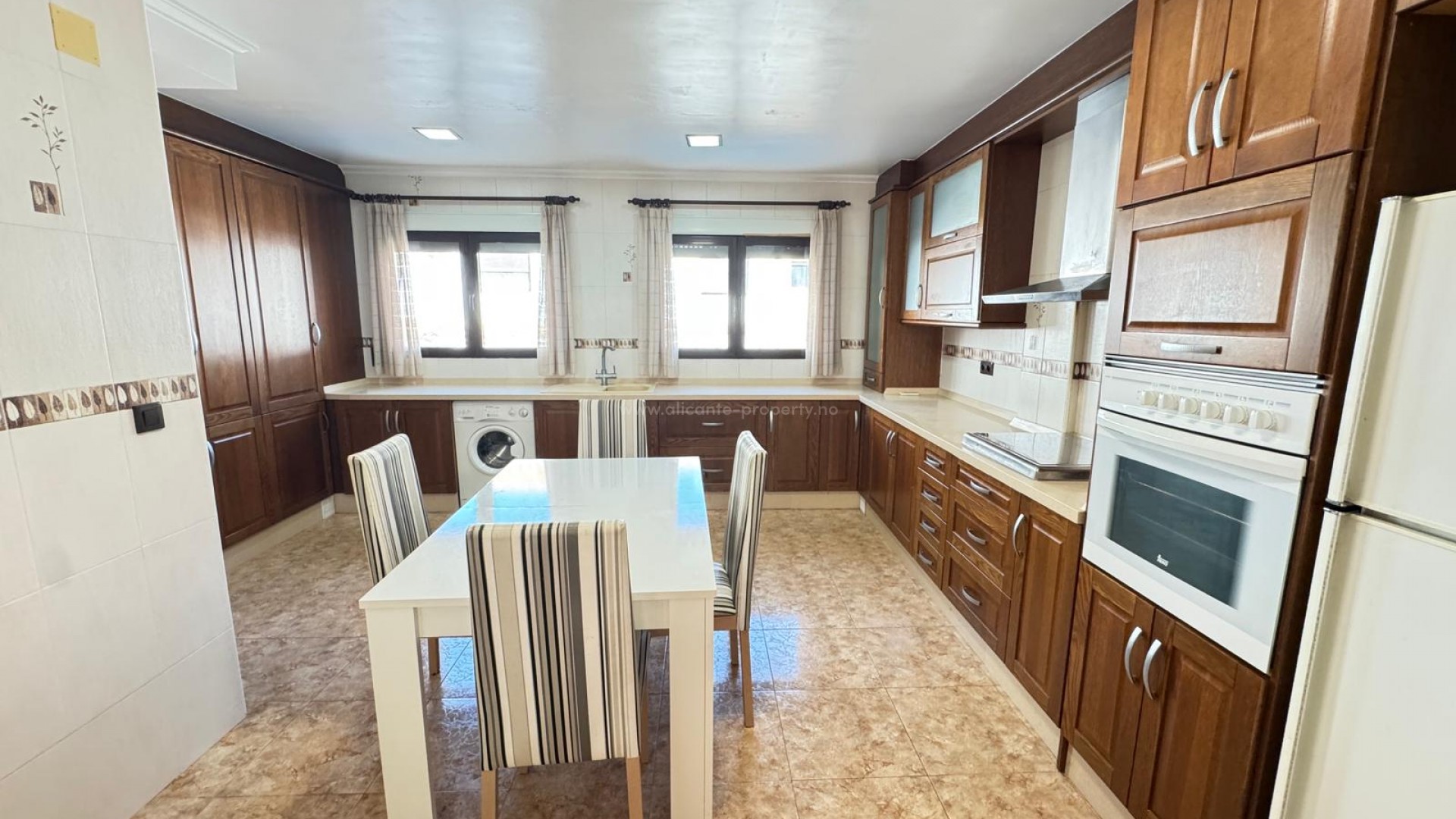 Bungalow in San Miguel de Salinas