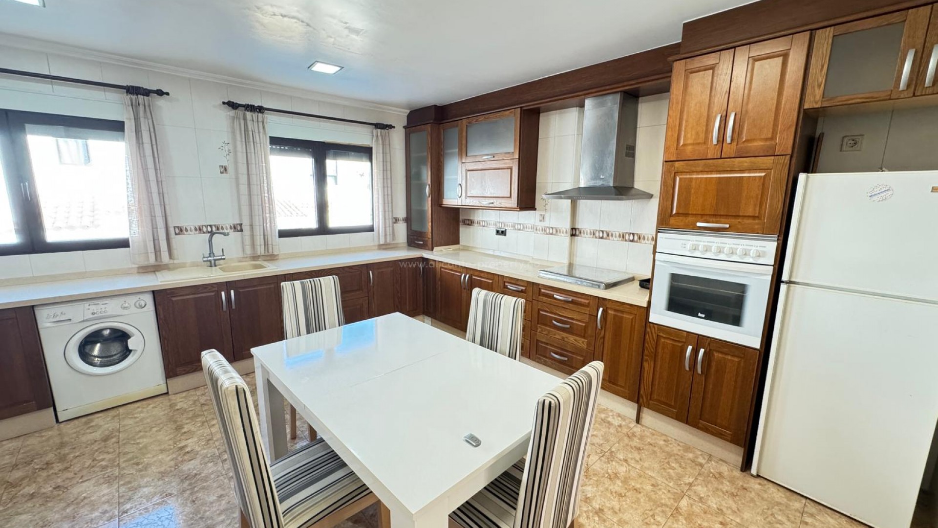 Bungalow in San Miguel de Salinas