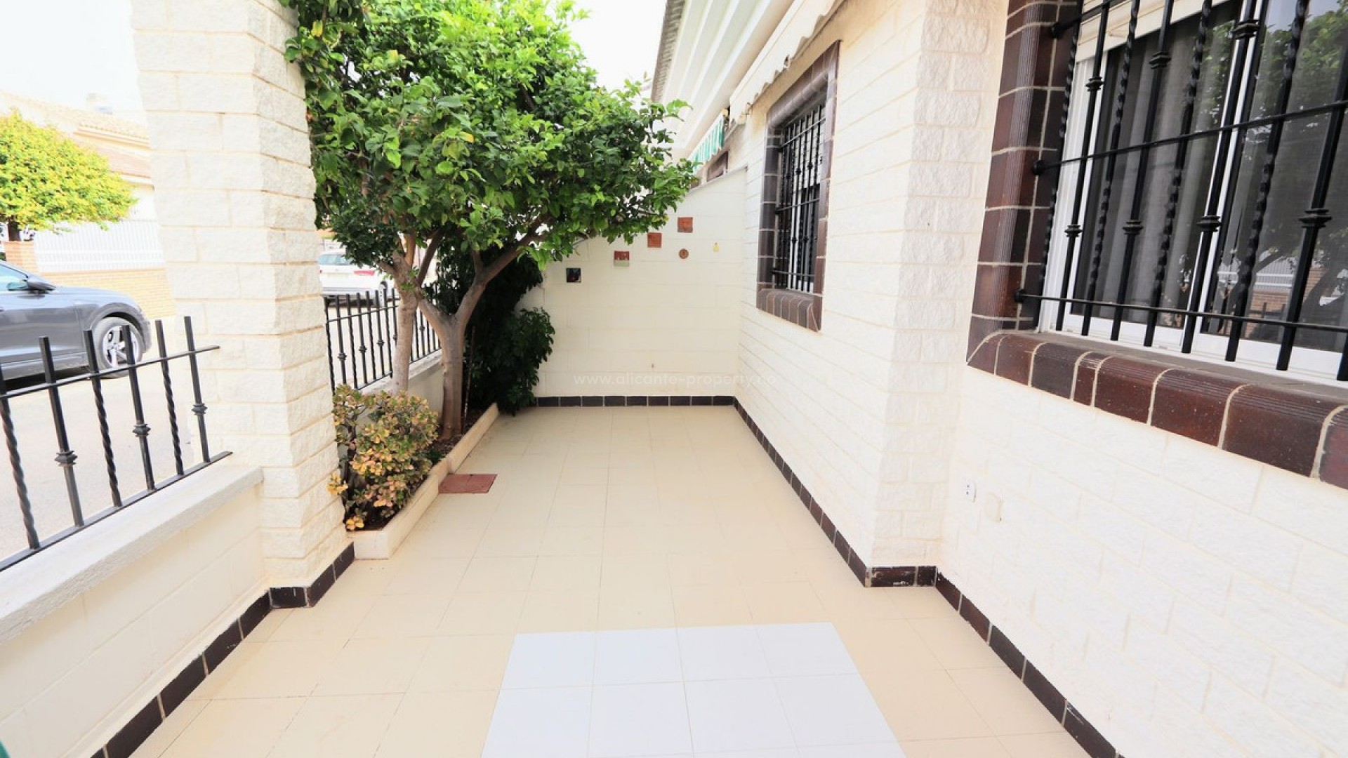 Bungalow in Torre De La Horadada