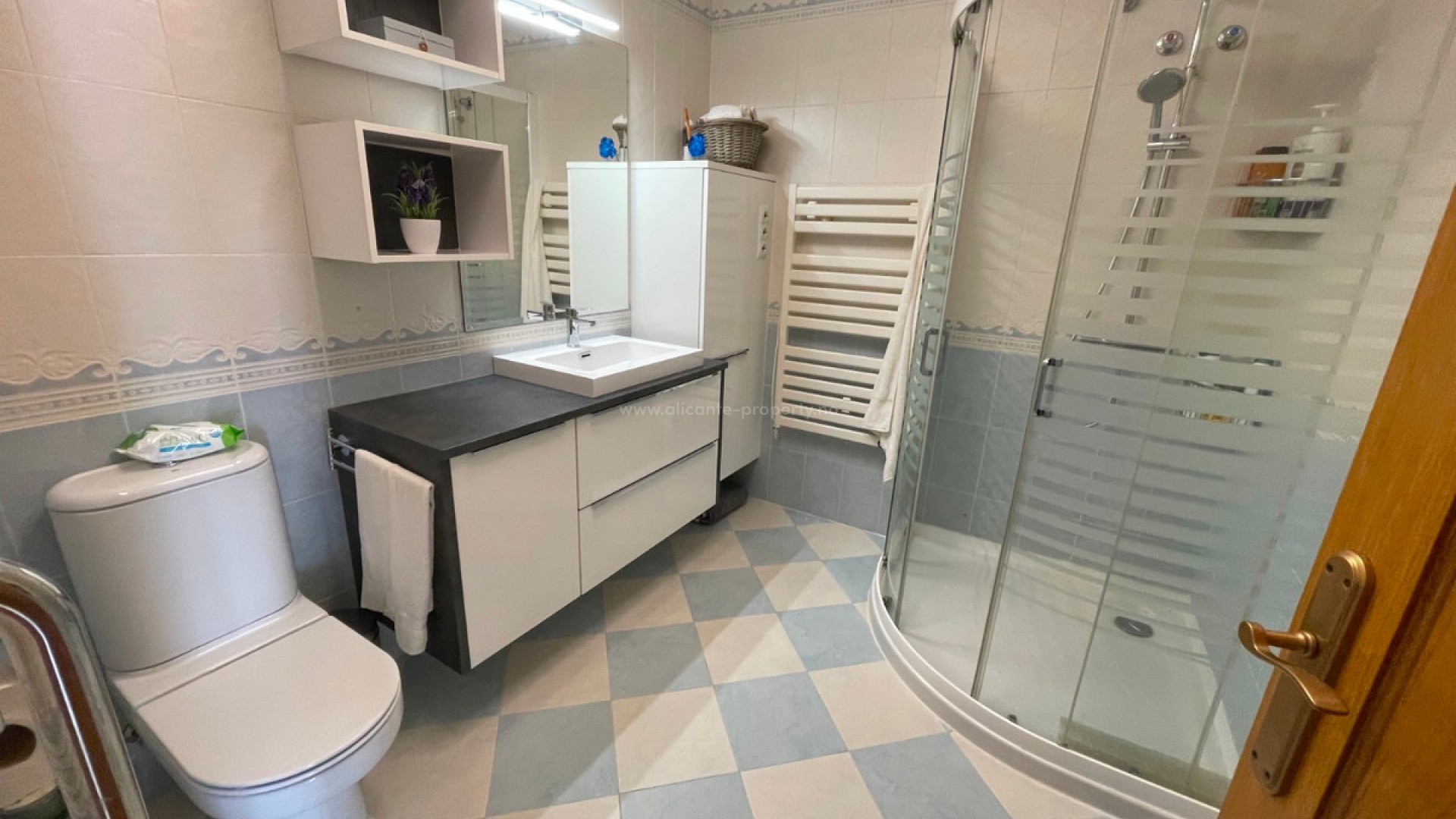 Bungalow in Torre De La Horadada