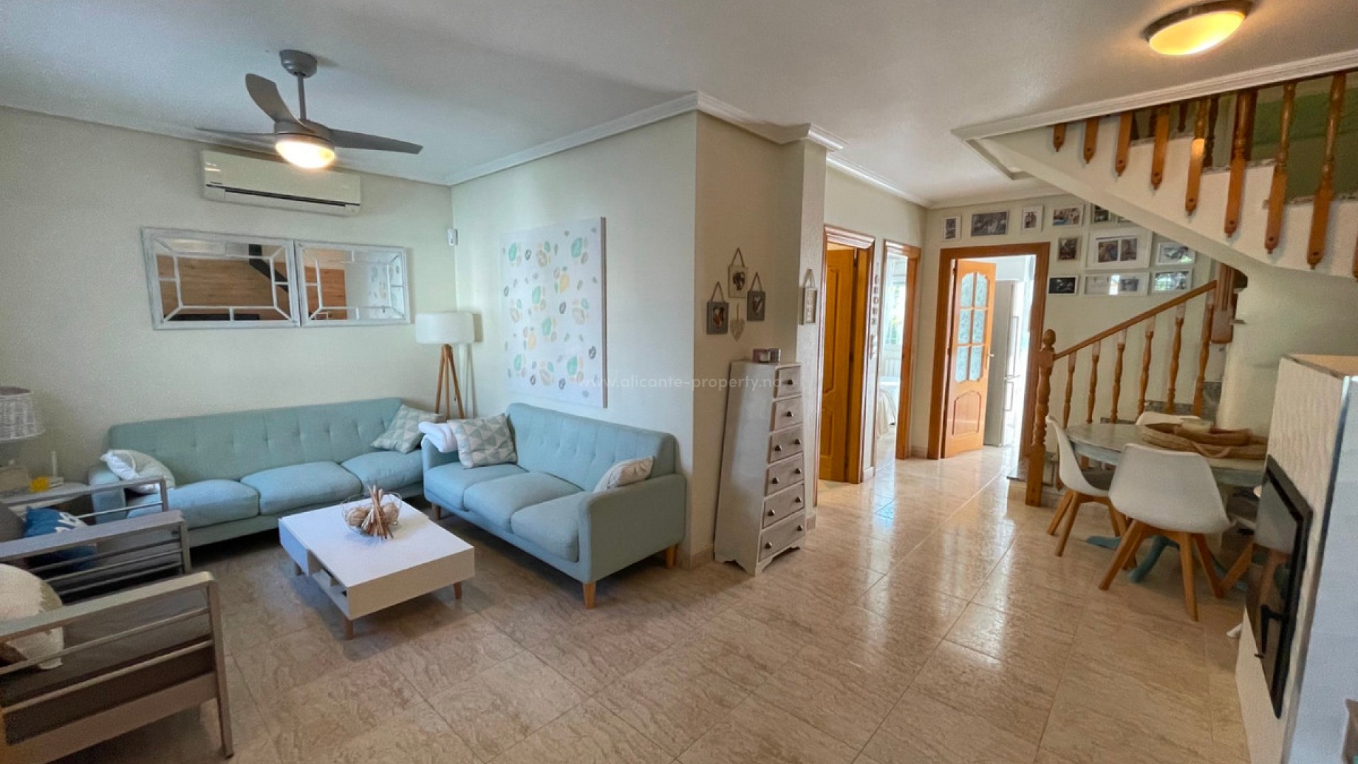 Bungalow in Torre De La Horadada