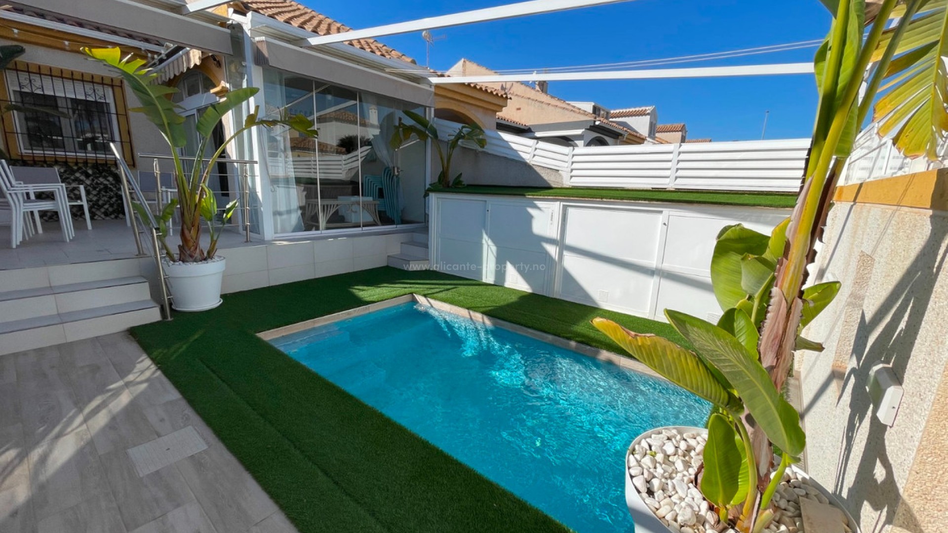 Bungalow in Torre De La Horadada