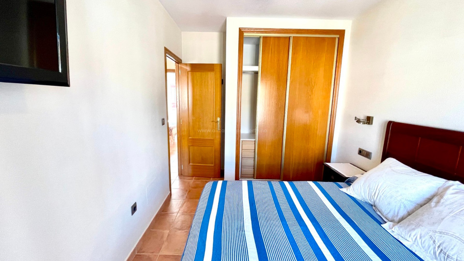 Bungalow in Torre De La Horadada