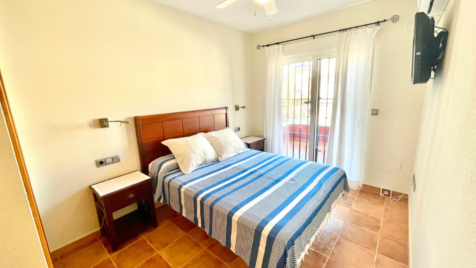 Bungalow in Torre De La Horadada