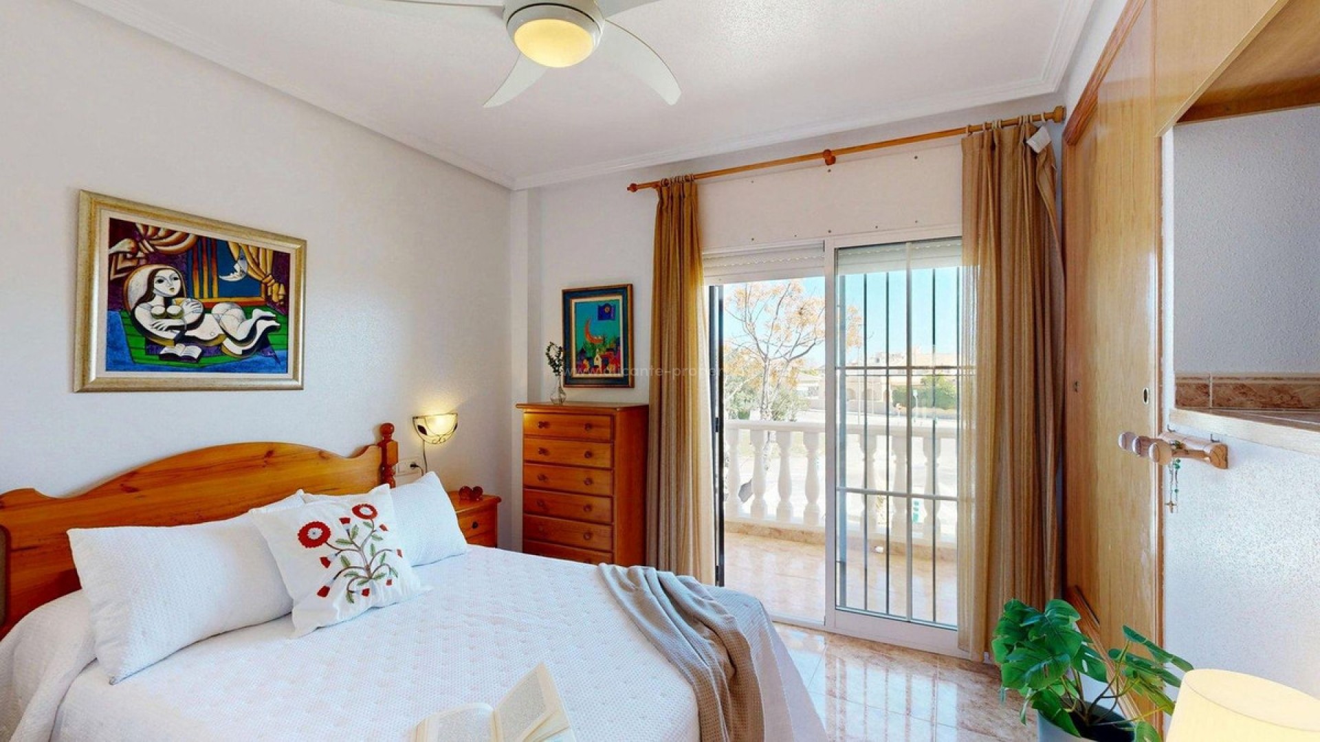Bungalow in Torre De La Horadada