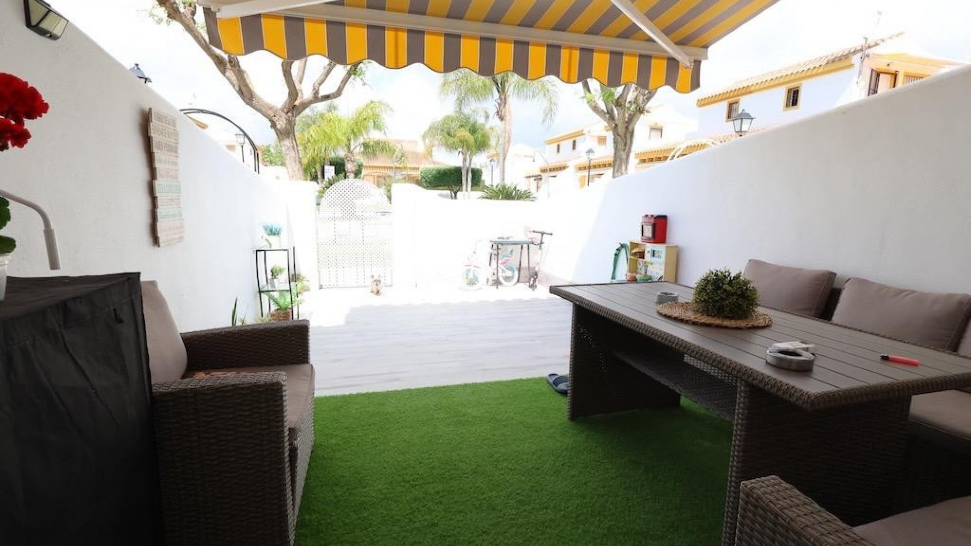 Bungalow in Torre De La Horadada