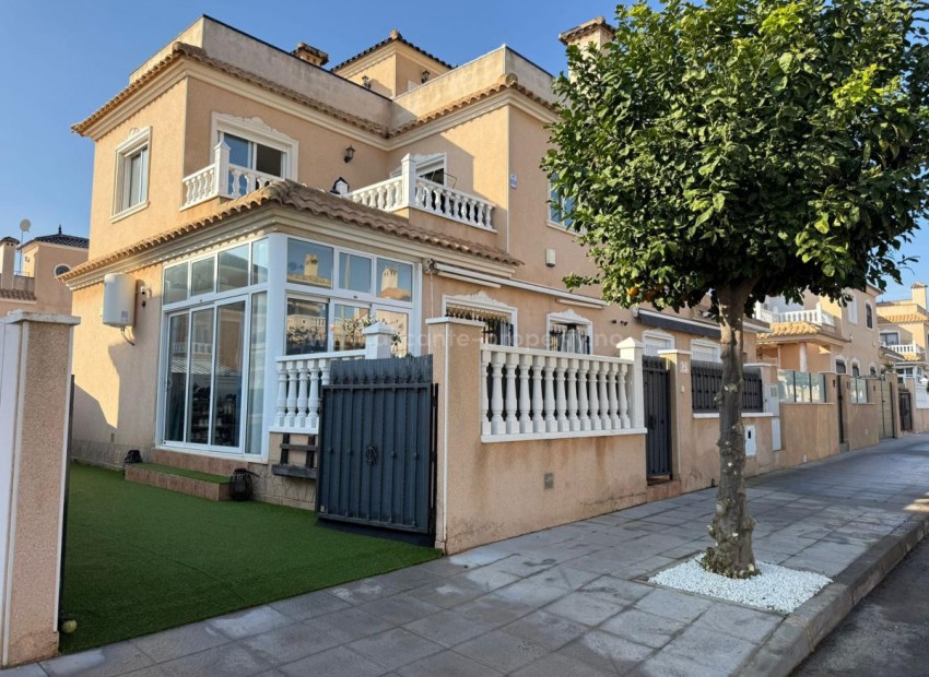 Bungalow in Torre de la Horadada