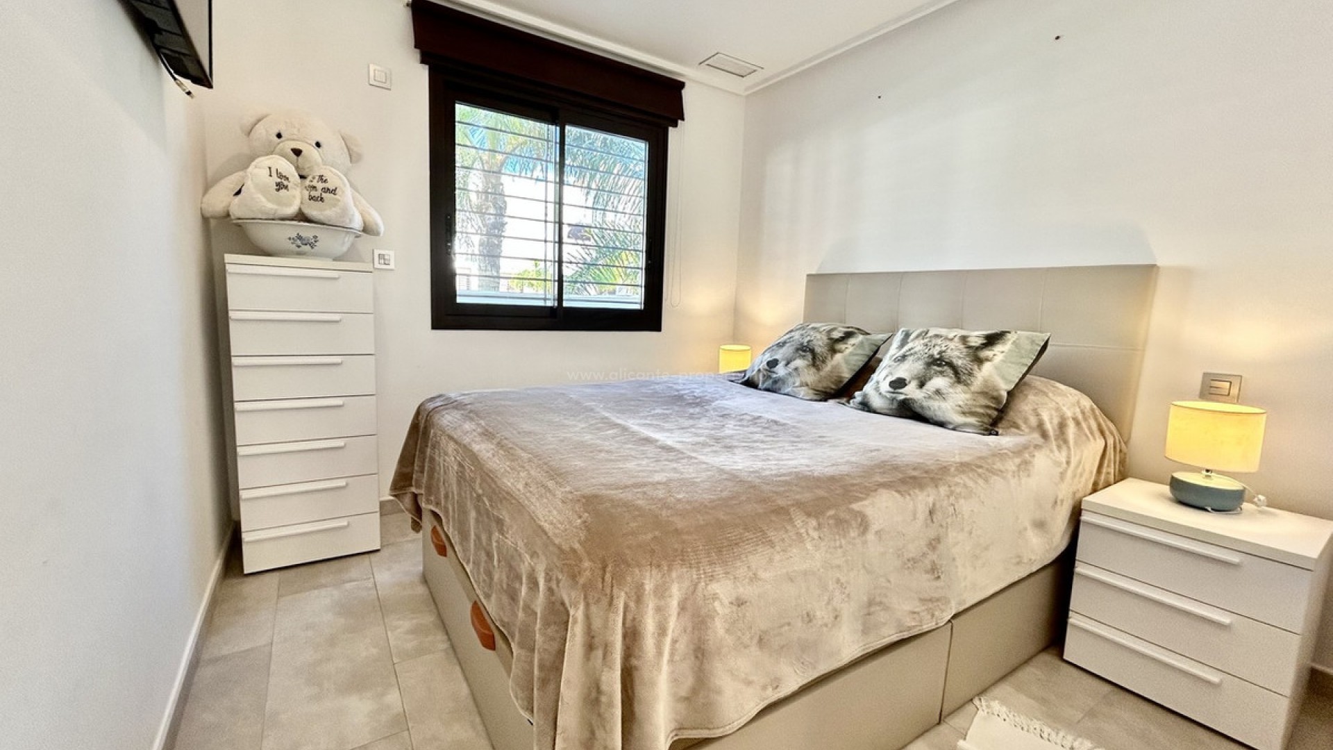 Bungalow in Torre De La Horadada