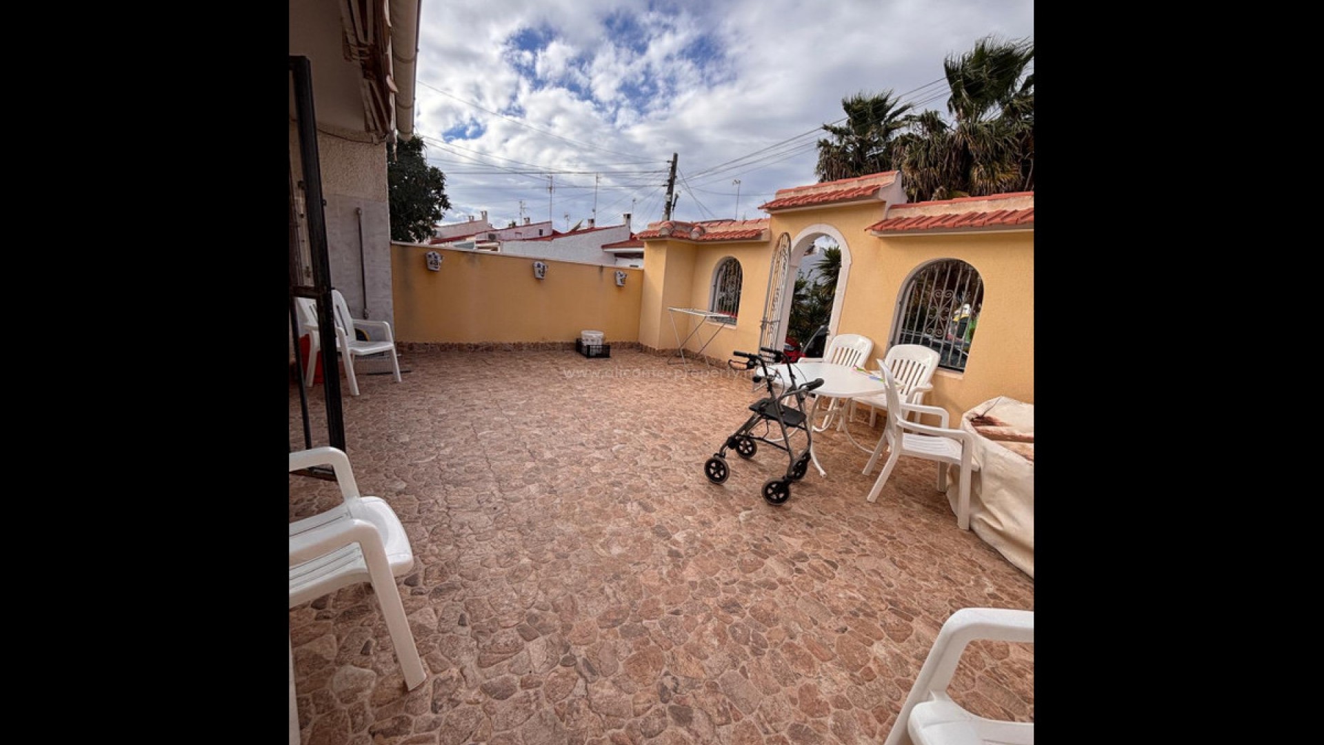 Bungalow in Torrevieja Centro