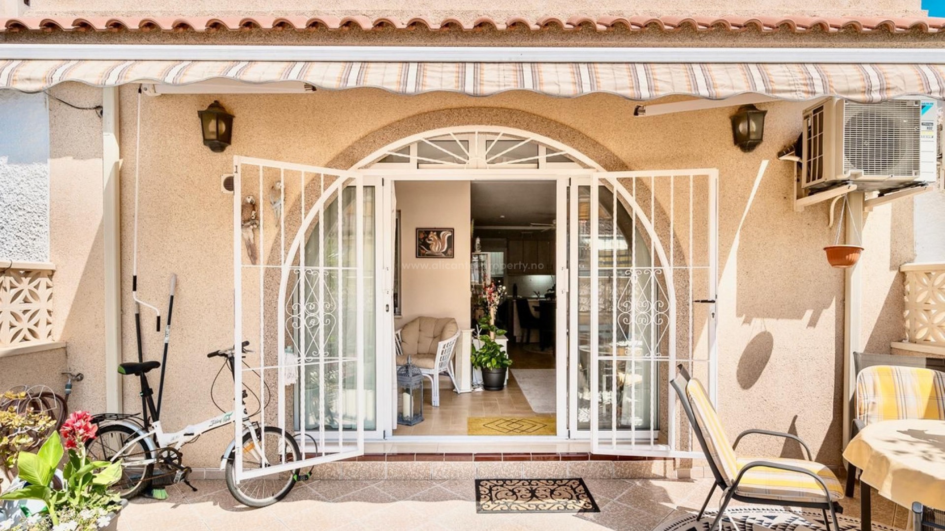 Bungalow in Torrevieja Centro