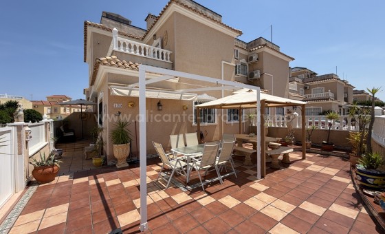Bungalow - Resale - La Zenia -
                La Zenia