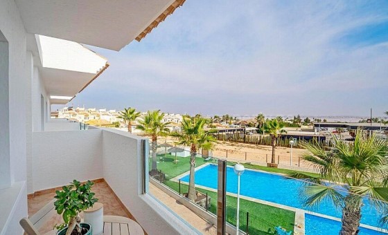 Bungalow - Resale - Los Altos - Los Altos