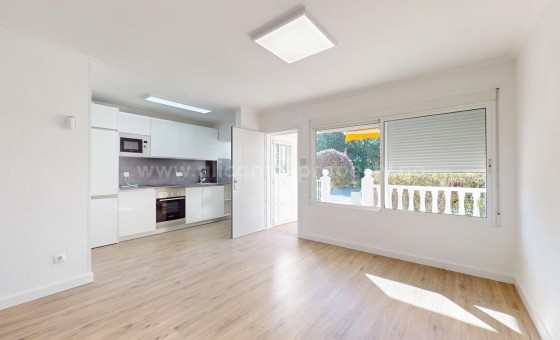 Bungalow - Resale - Orihuela Costa -
                Villamartín