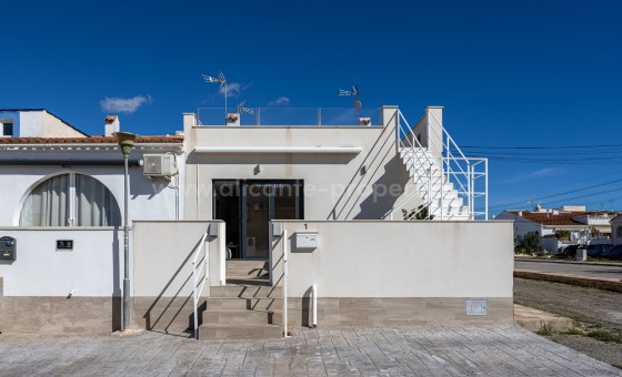 Bungalow - Resale - Torrevieja - Urbanización San Luis