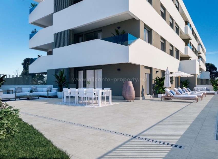 Buying flat in San Juan Alicante? Exclusive apartments with 1/2/3/4 bedrooms, 2 bathrooms. Fantastic common areas with swimming pool, gym and social club