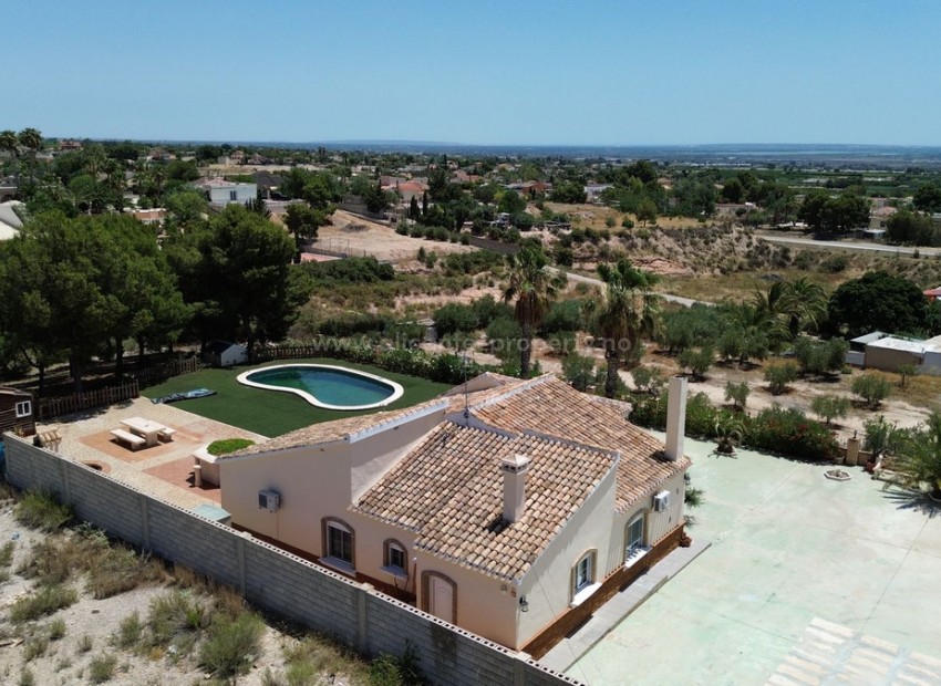 Casa de campo en Albatera Centro