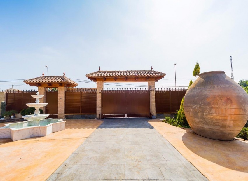 Casa de campo en Almoradi Centro