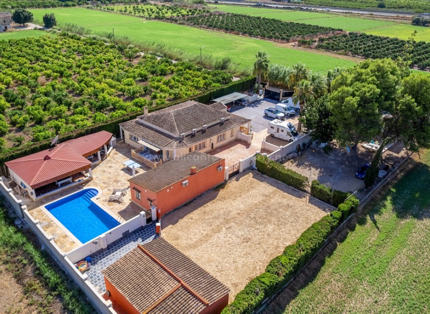 Casa de campo en Almoradi Centro