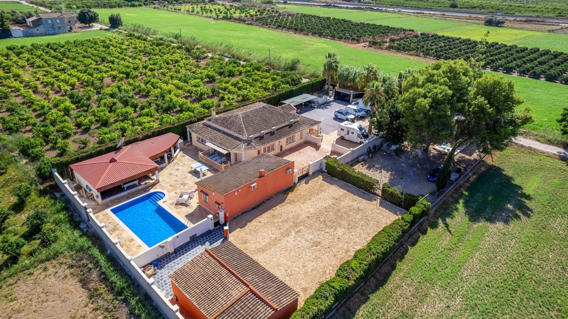 Casa de campo en Almoradi Centro