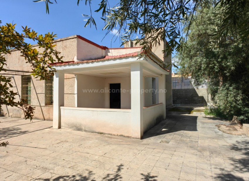 Casa de campo en Elda Centro